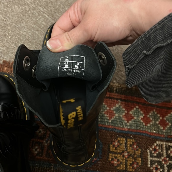 Dr. Martens Molly Boots - US SZ 9 Ribbon Laces - Picture 6 of 6